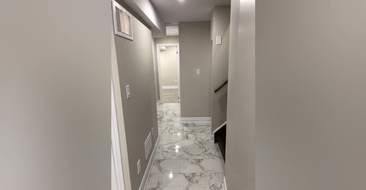 76 Saint Grace Court, Brampton, ON, L6P 3B9 - 6
