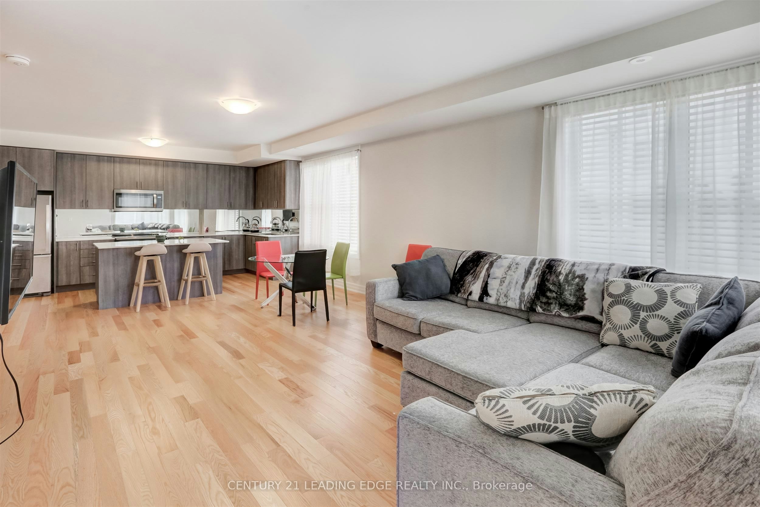 106-1180 Cawthra Road, Mississauga, ON, L5G 4K7 - 2