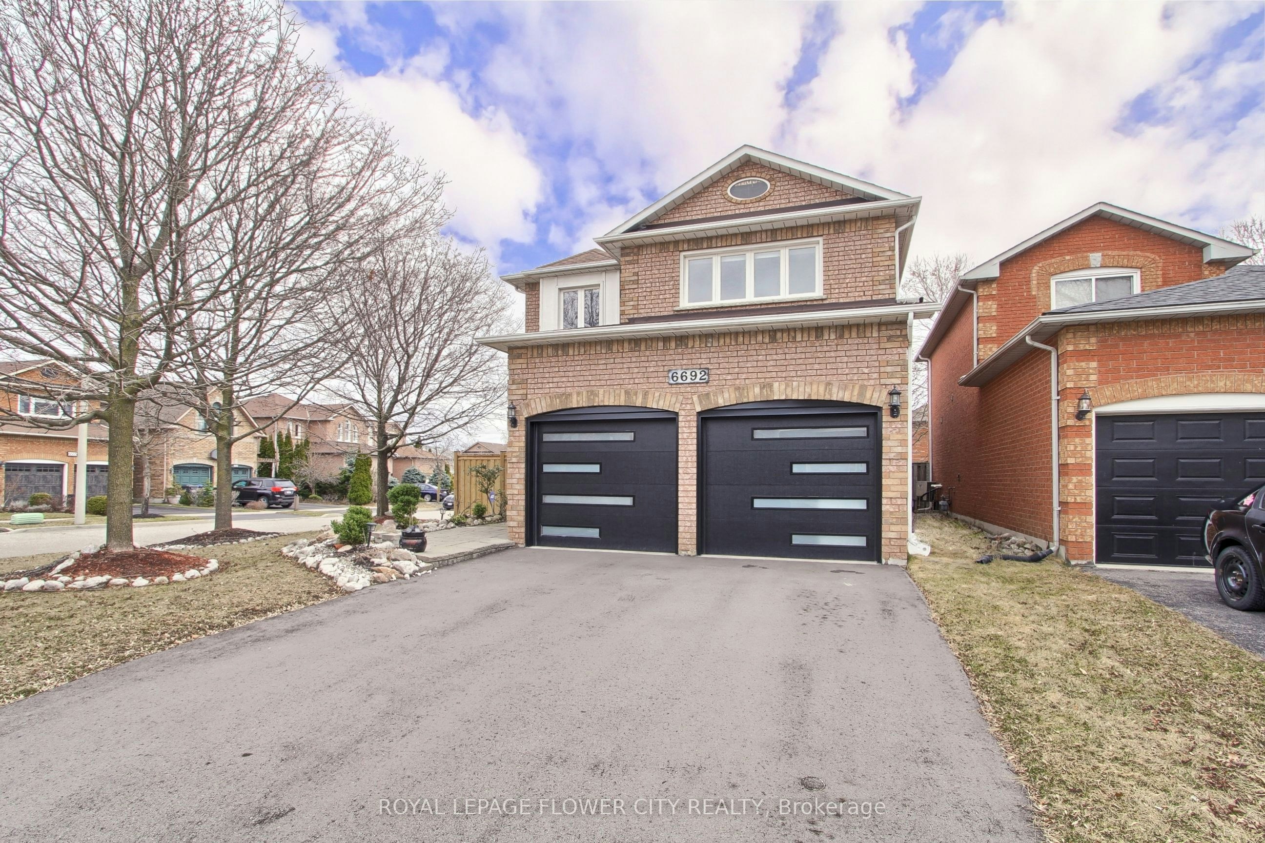 6692 Meteor Court, Mississauga, ON, L5N 7H9 - 2