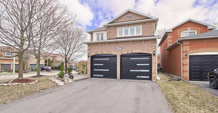 6692 Meteor Court, Mississauga, ON, L5N 7H9 - 2
