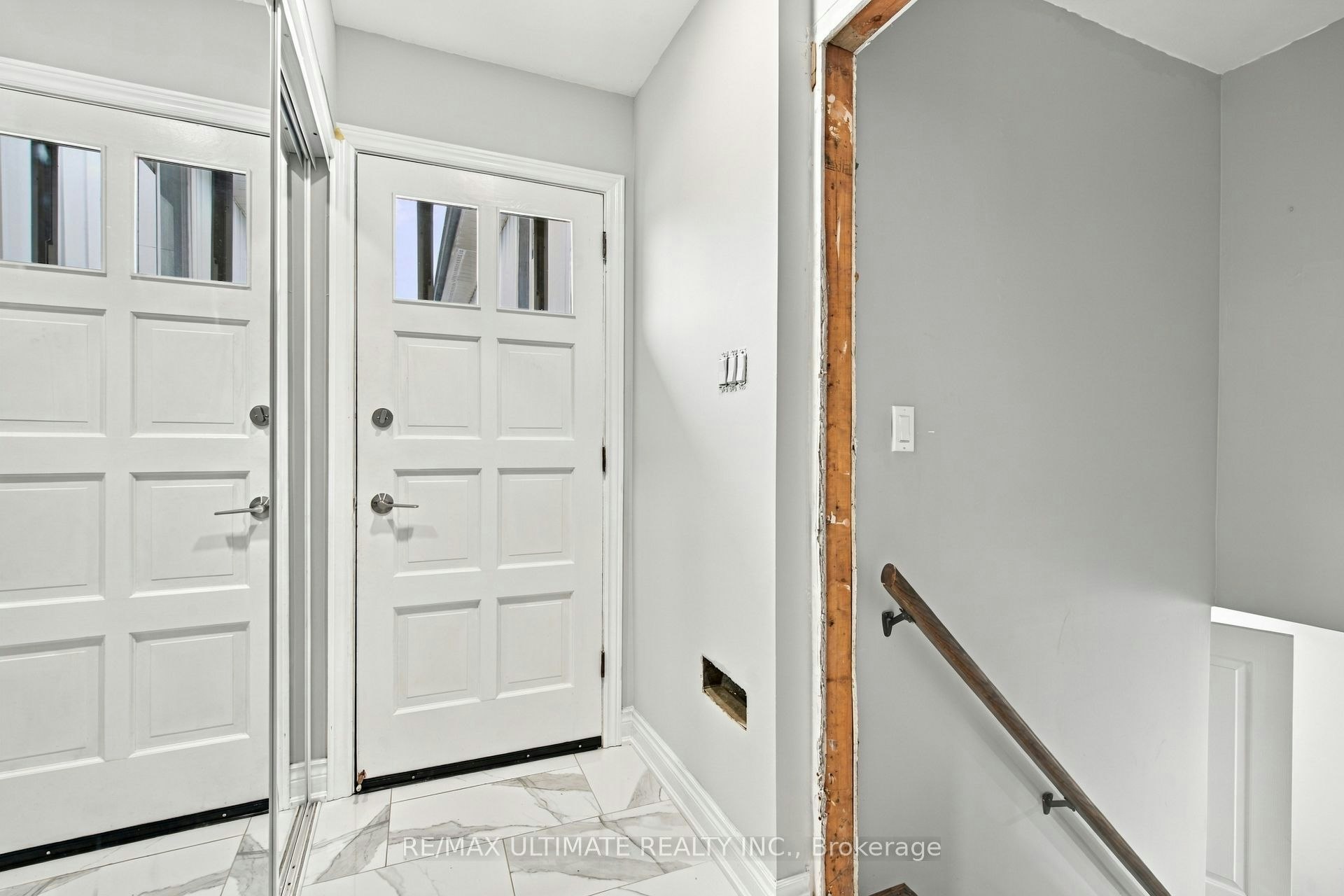 7639 Kittridge Drive, Mississauga, ON, L4T 3L9 - 5