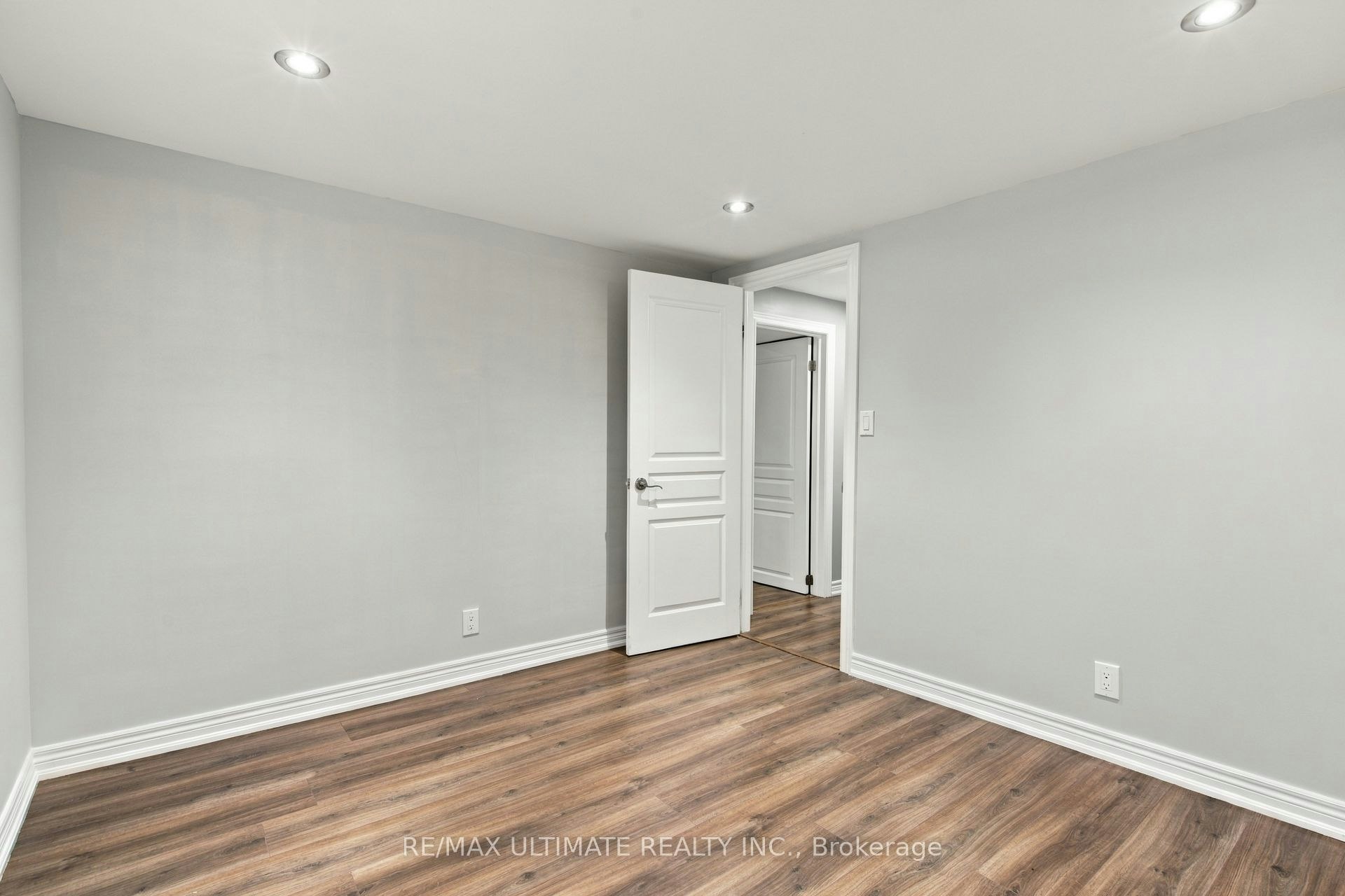 7639 Kittridge Drive, Mississauga, ON, L4T 3L9 - 18