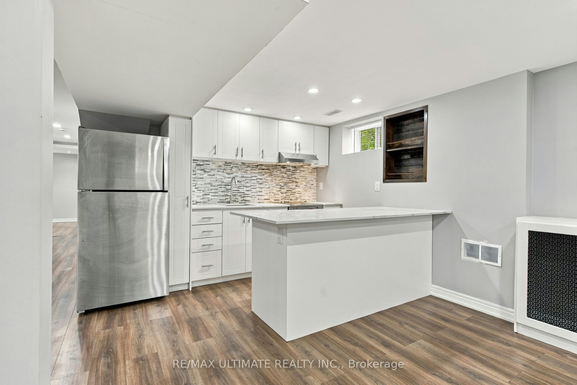 7639 Kittridge Drive, Mississauga, ON, L4T 3L9 - 10