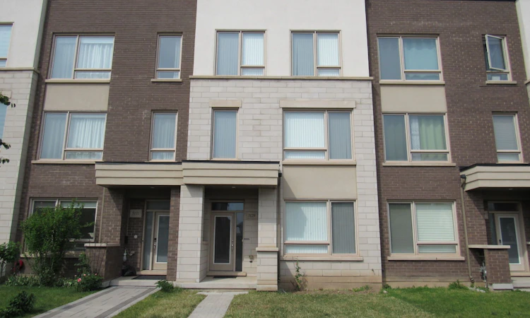 3129 Ernest Appelbe Boulevard