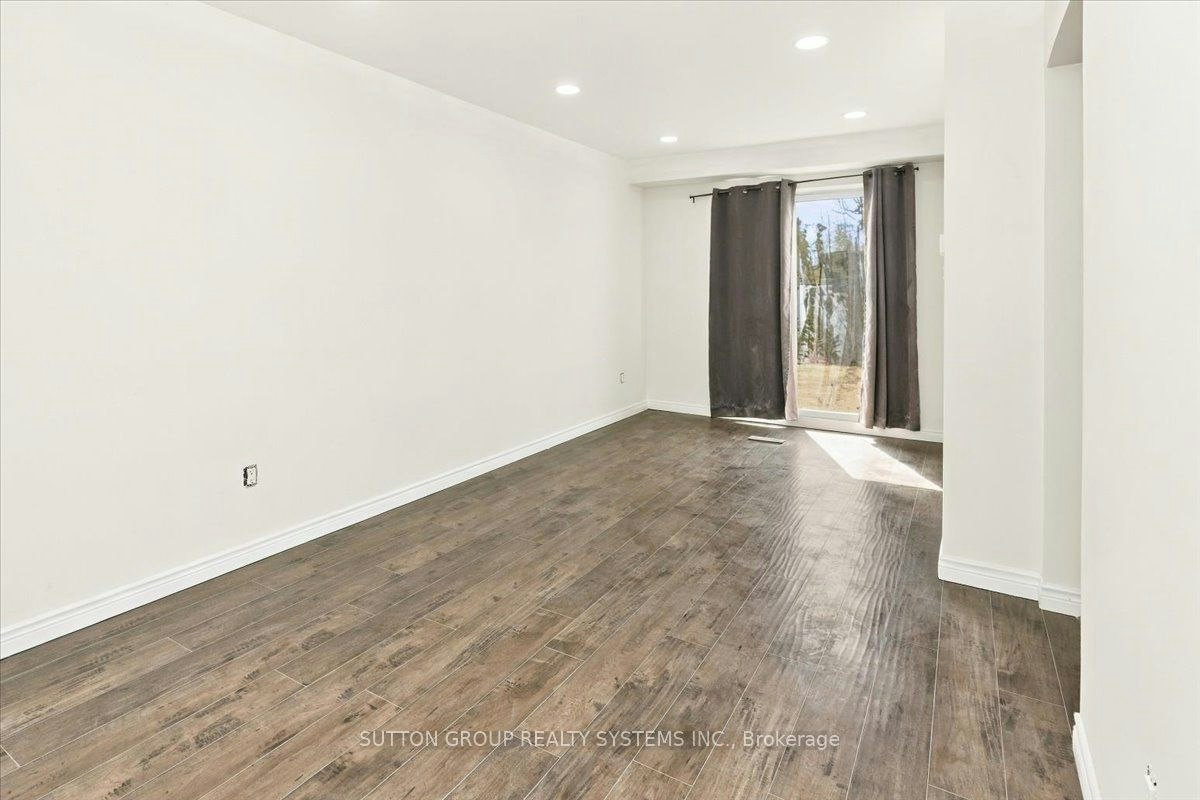 4118 Teakwood Drive, Mississauga, ON, L5C 3L6 - 7