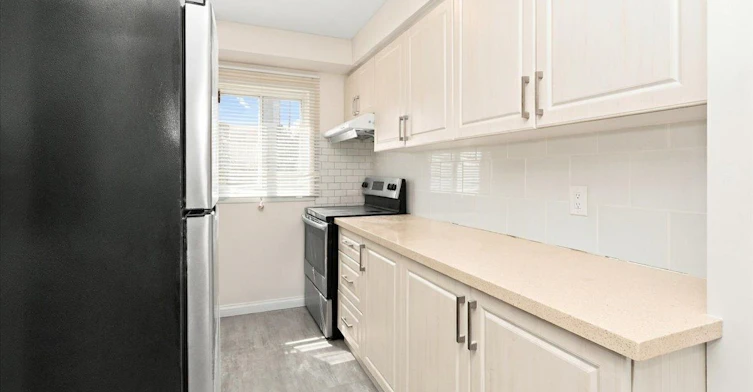 4118 Teakwood Drive, Mississauga, ON, L5C 3L6 - 5