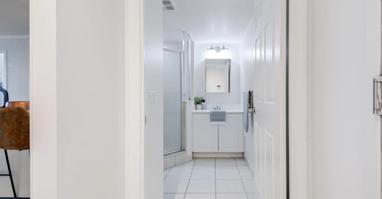 706-55 Strathaven Drive, Mississauga, ON, L5R 4G9 - 18