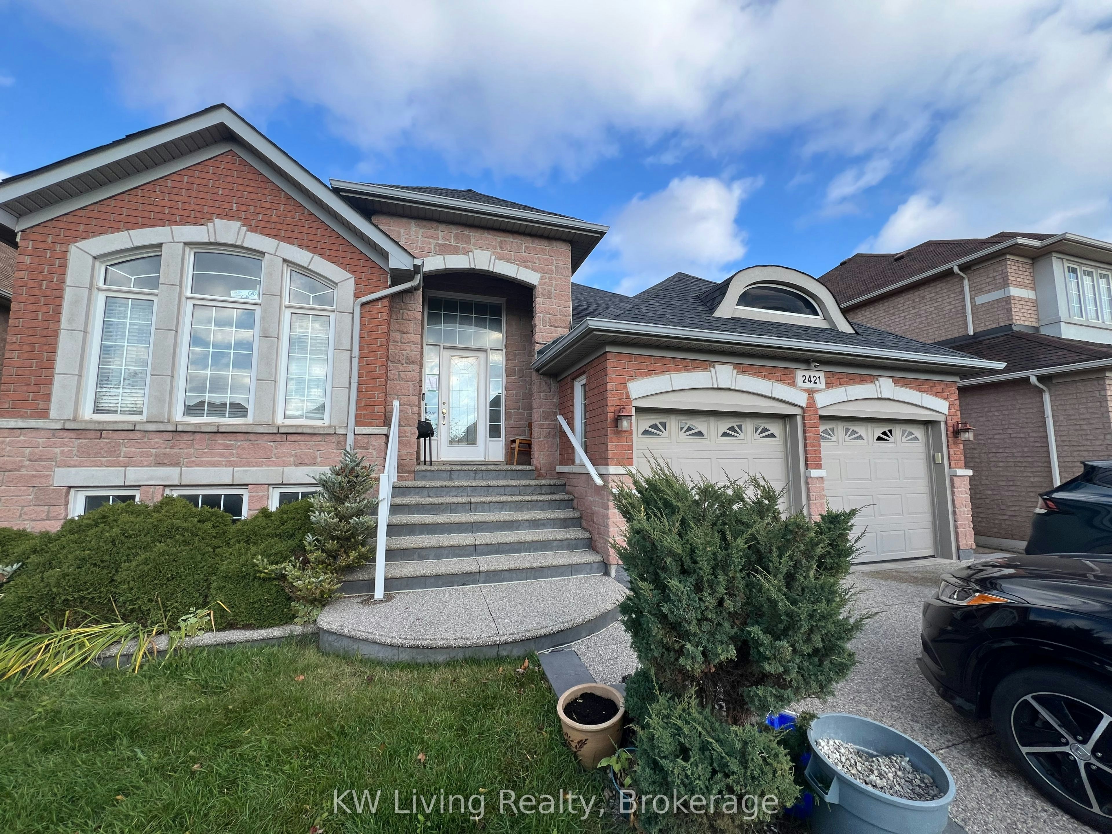 2421 Eighth Line, Oakville, ON, L6H 7L7