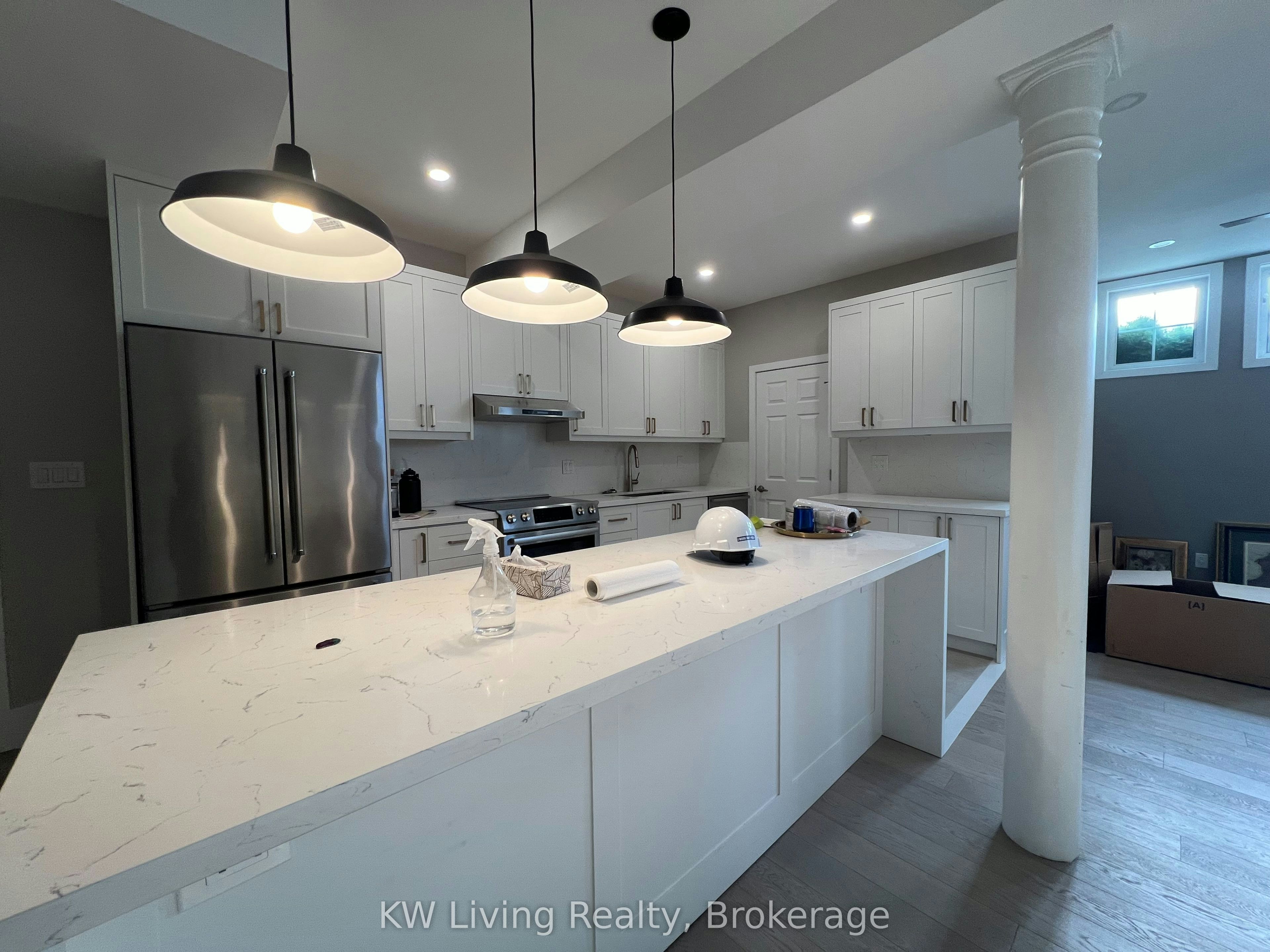 2421 Eighth Line, Oakville, ON, L6H 7L7 5