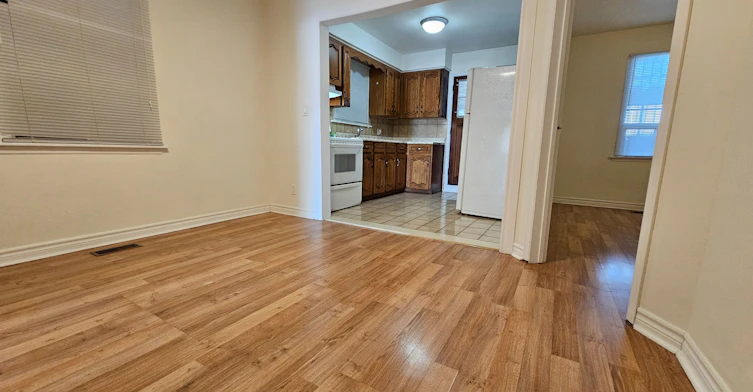 2nd floor-568 Rogers Road, Toronto, ON, M6M 1B6 - 2