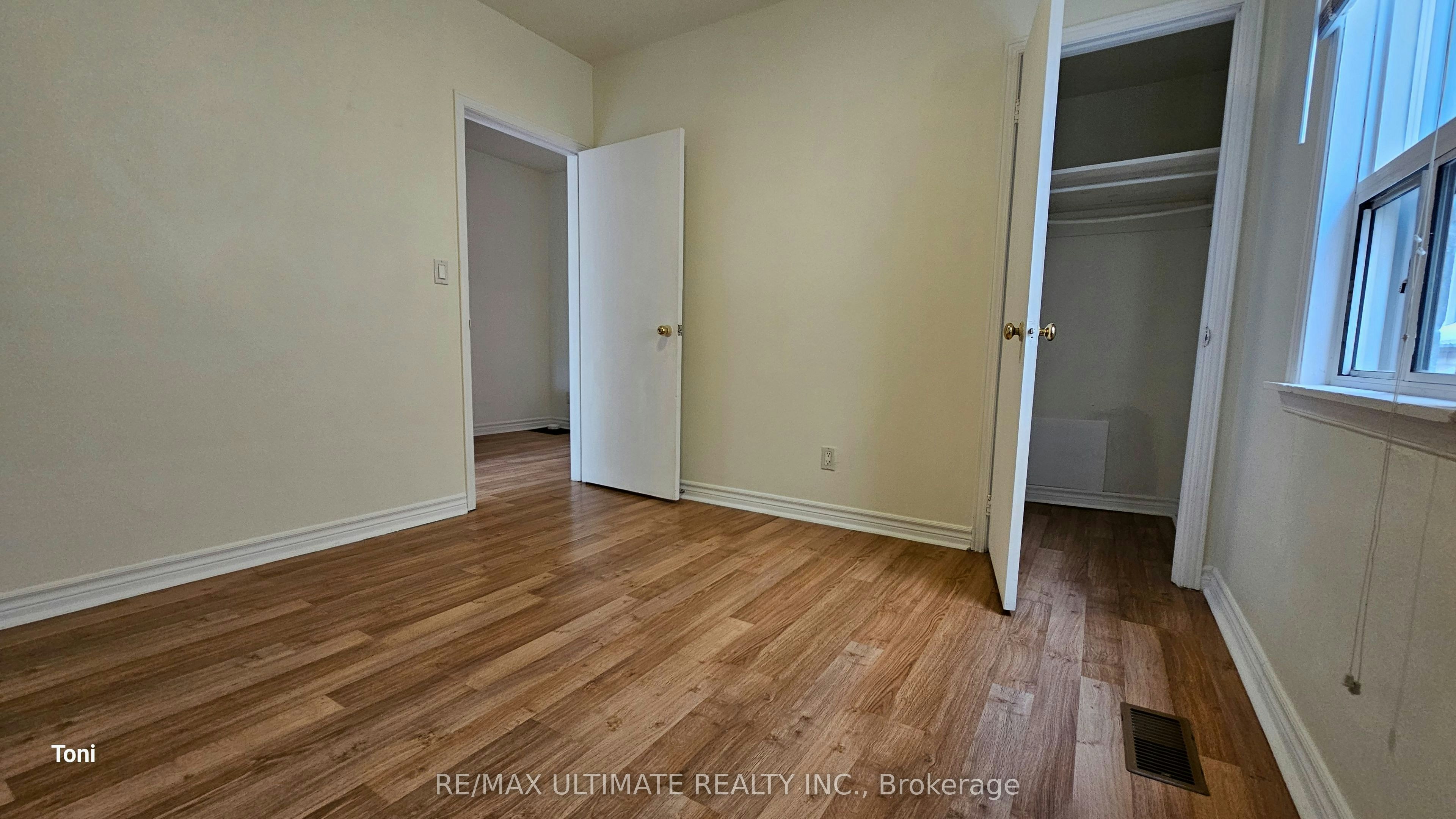 2nd floor-568 Rogers Road, Toronto, ON, M6M 1B6 - 19