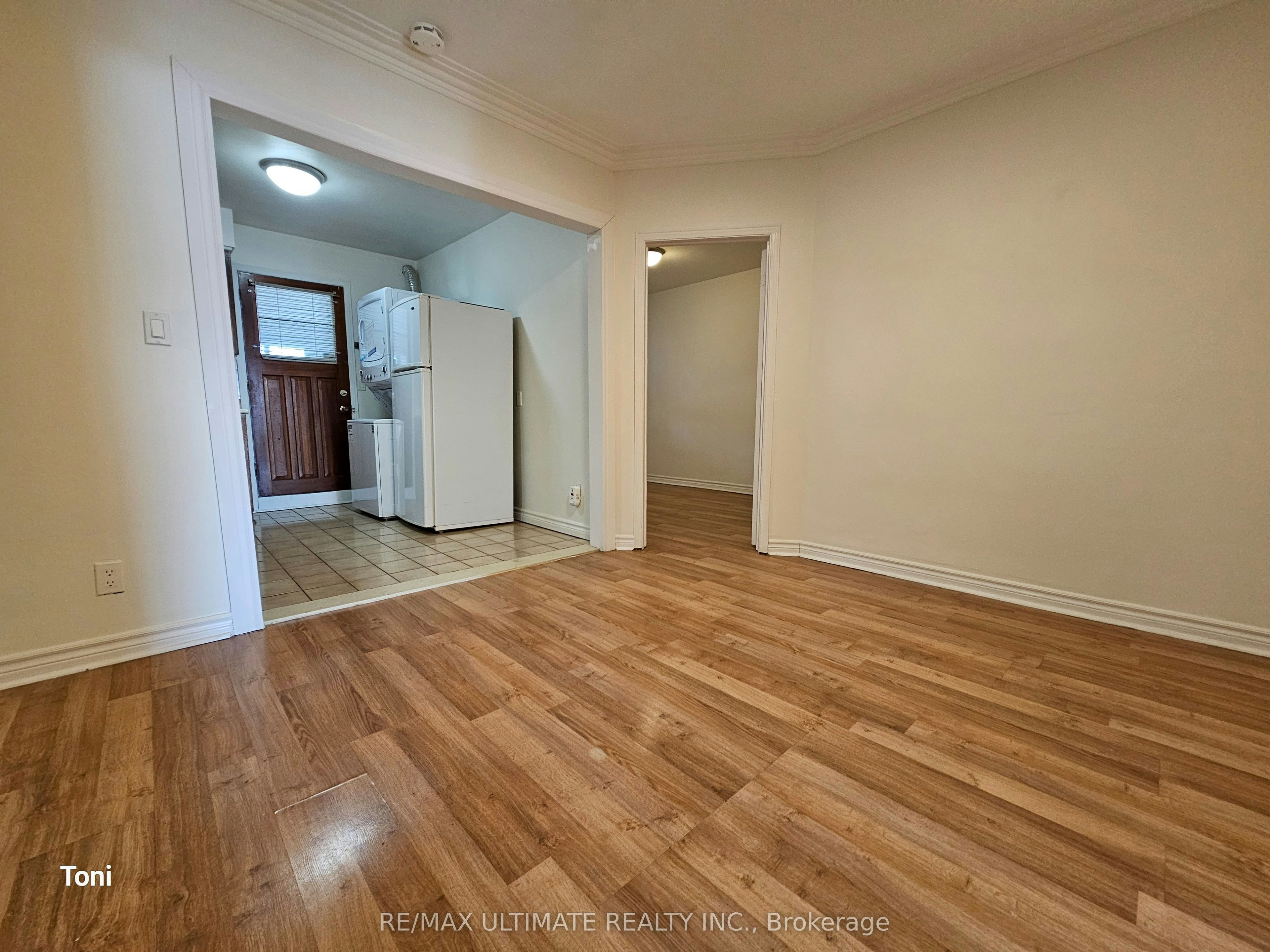 2nd floor-568 Rogers Road, Toronto, ON, M6M 1B6 - 3