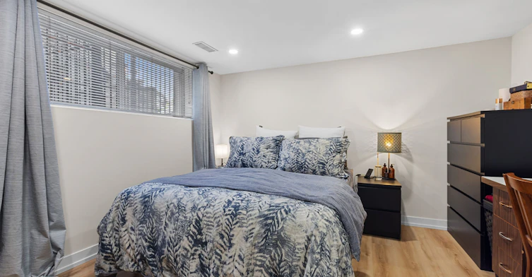 Lower-53 Meadowbank Road, Toronto, ON, M9B 5C7 - 6