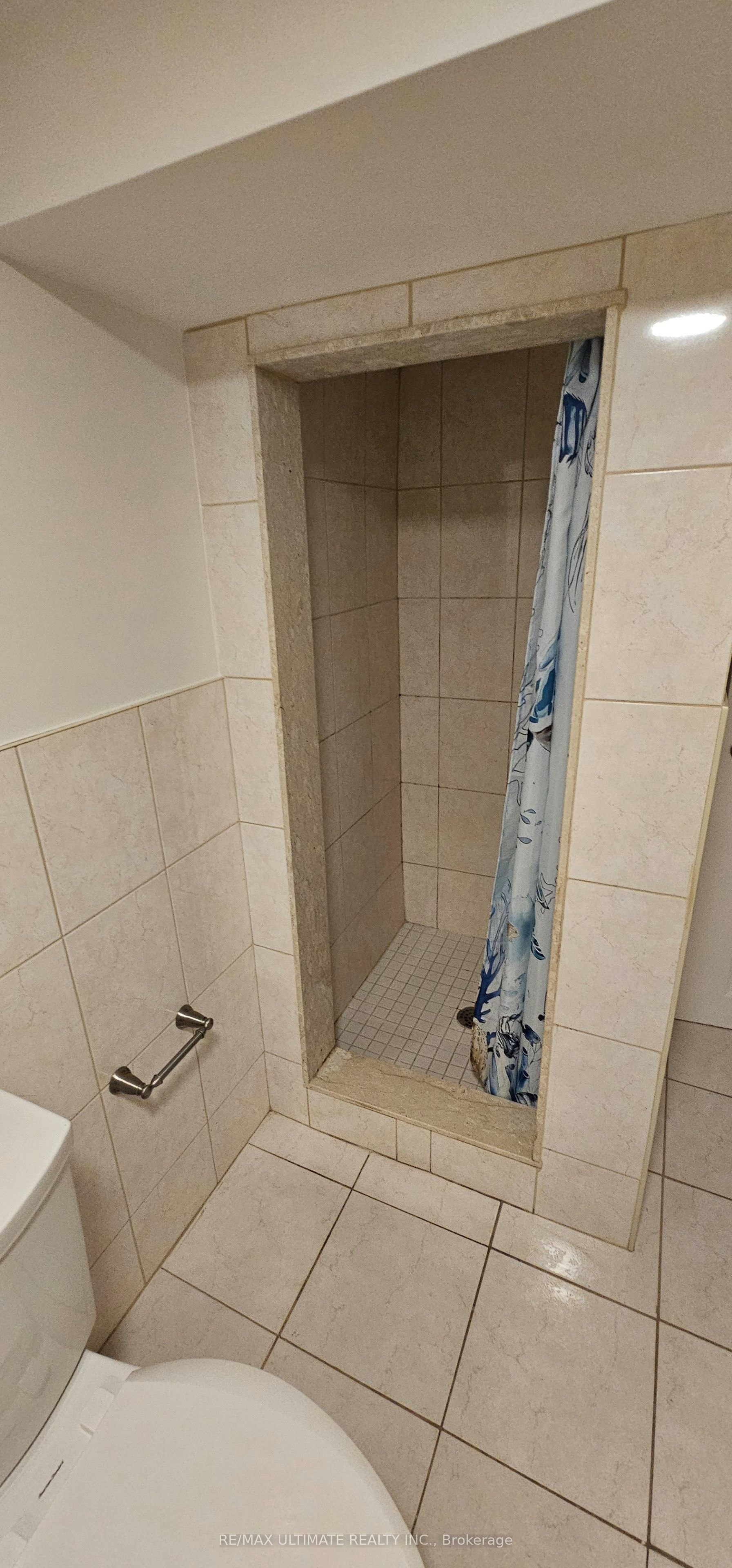 Basement-136 Rustic Road, Toronto, ON, M6L 1W1 - 8