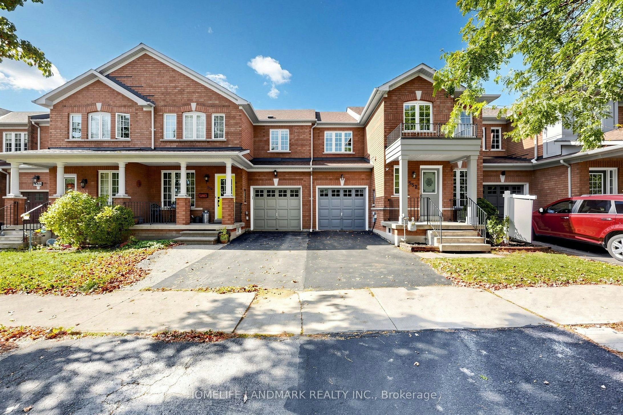 552 Thelma Street, Burlington, ON, L7L 6W9