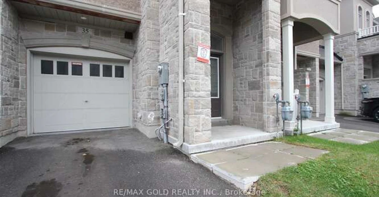 35 Dalbeattie Drive, Brampton, ON, L6Y 6H7 - 2