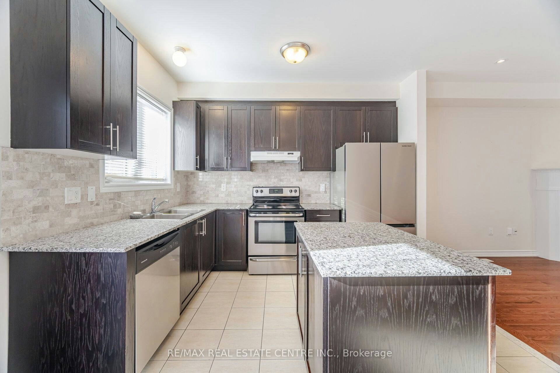 11 Yately Street, Brampton, ON, L7A 4R9 - 10