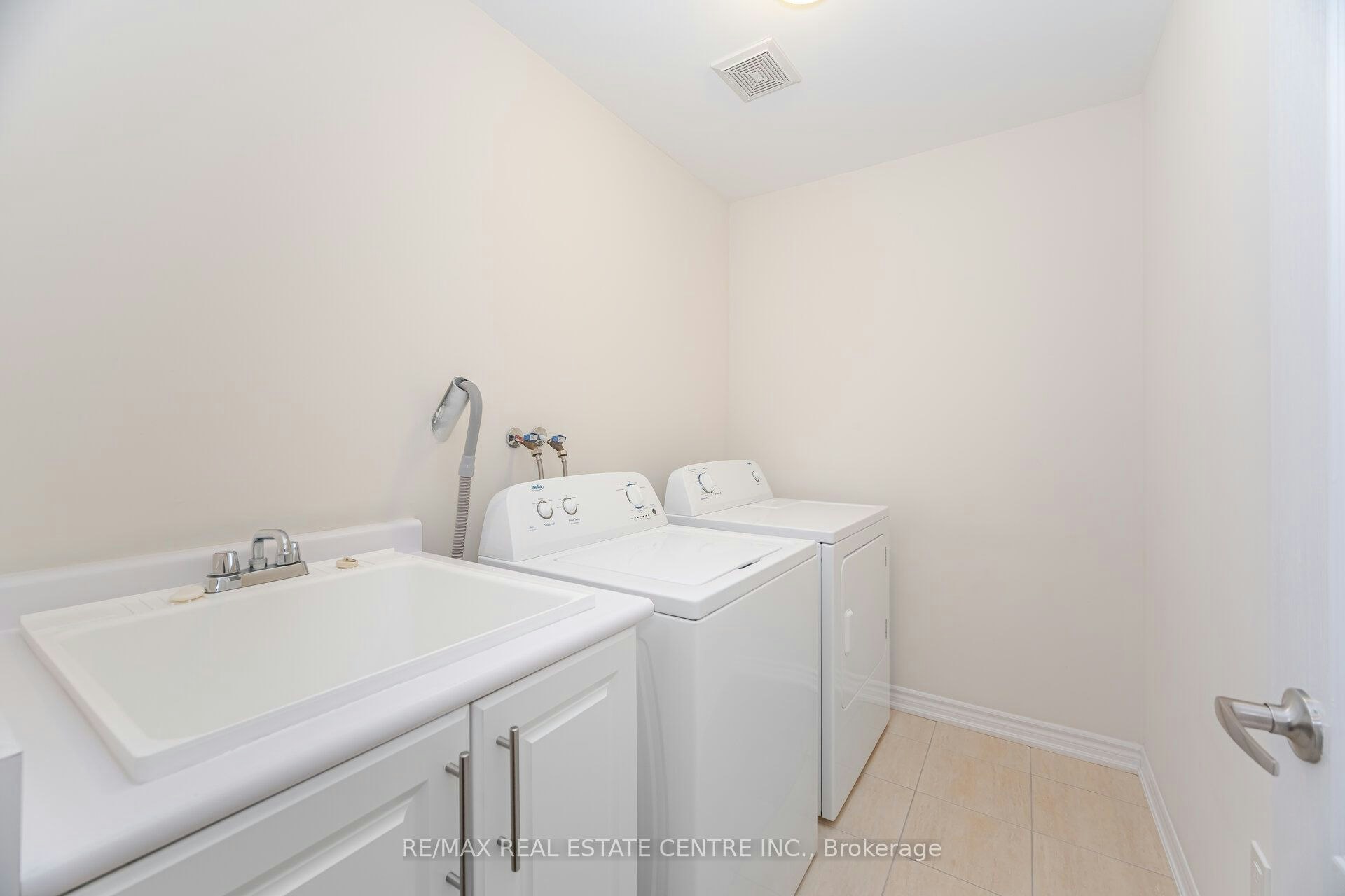 11 Yately Street, Brampton, ON, L7A 4R9 - 23