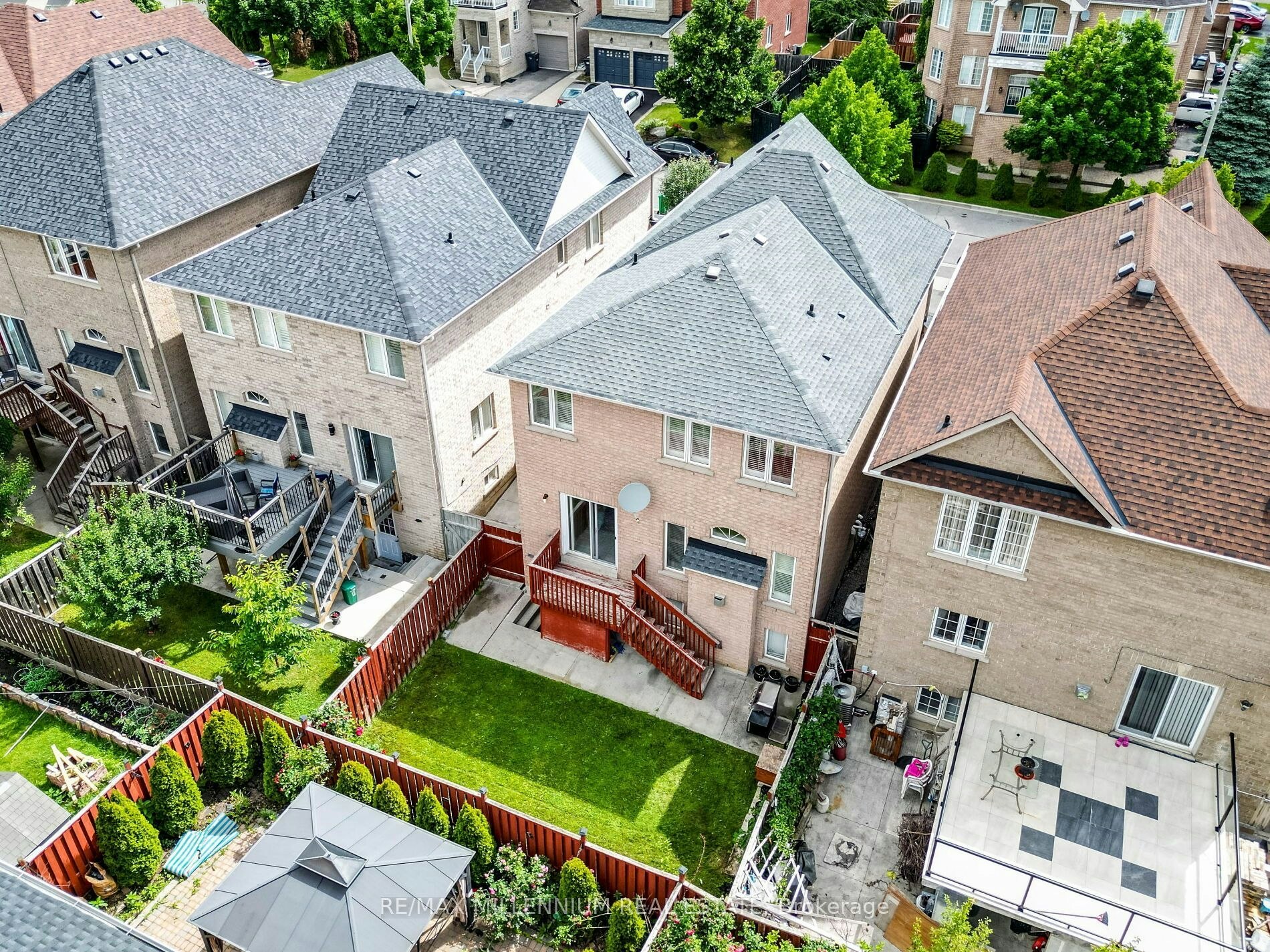 172 Pefferlaw Circle, Brampton, ON, L6Y 0L2 - 35