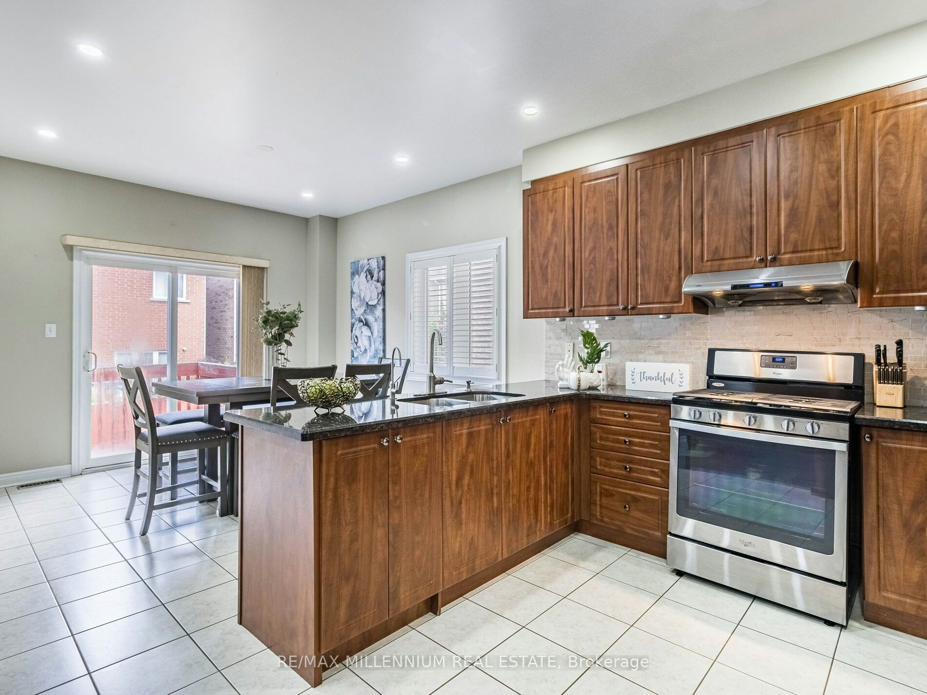 172 Pefferlaw Circle, Brampton, ON, L6Y 0L2 - 8