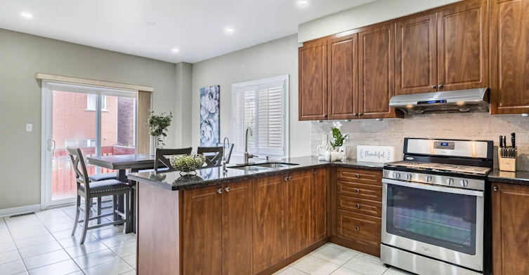 172 Pefferlaw Circle, Brampton, ON, L6Y 0L2 - 8