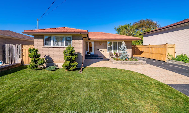 28 Candlewood Crescent