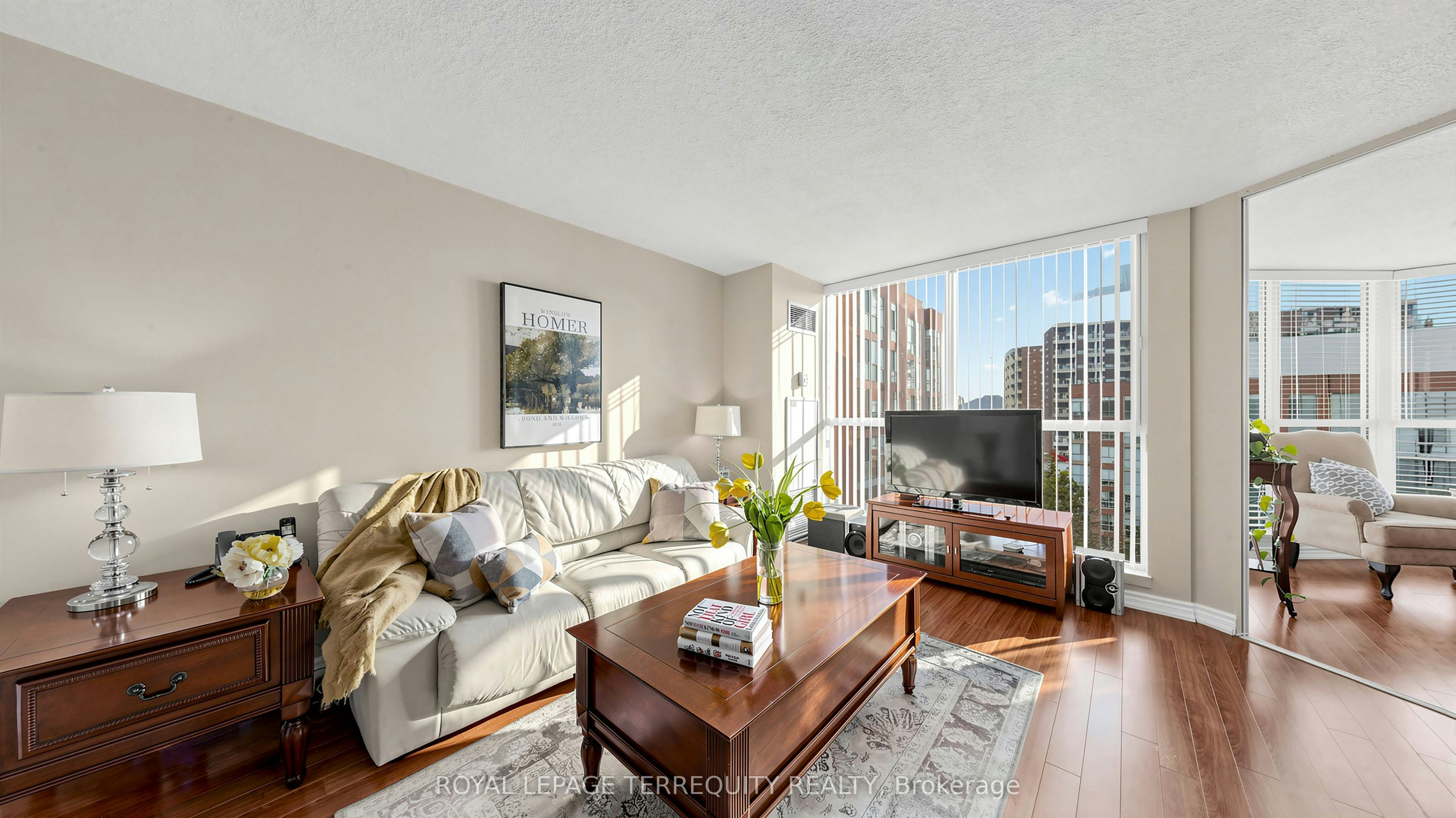 833-22 Southport Street, Toronto, ON, M6S 4Y9