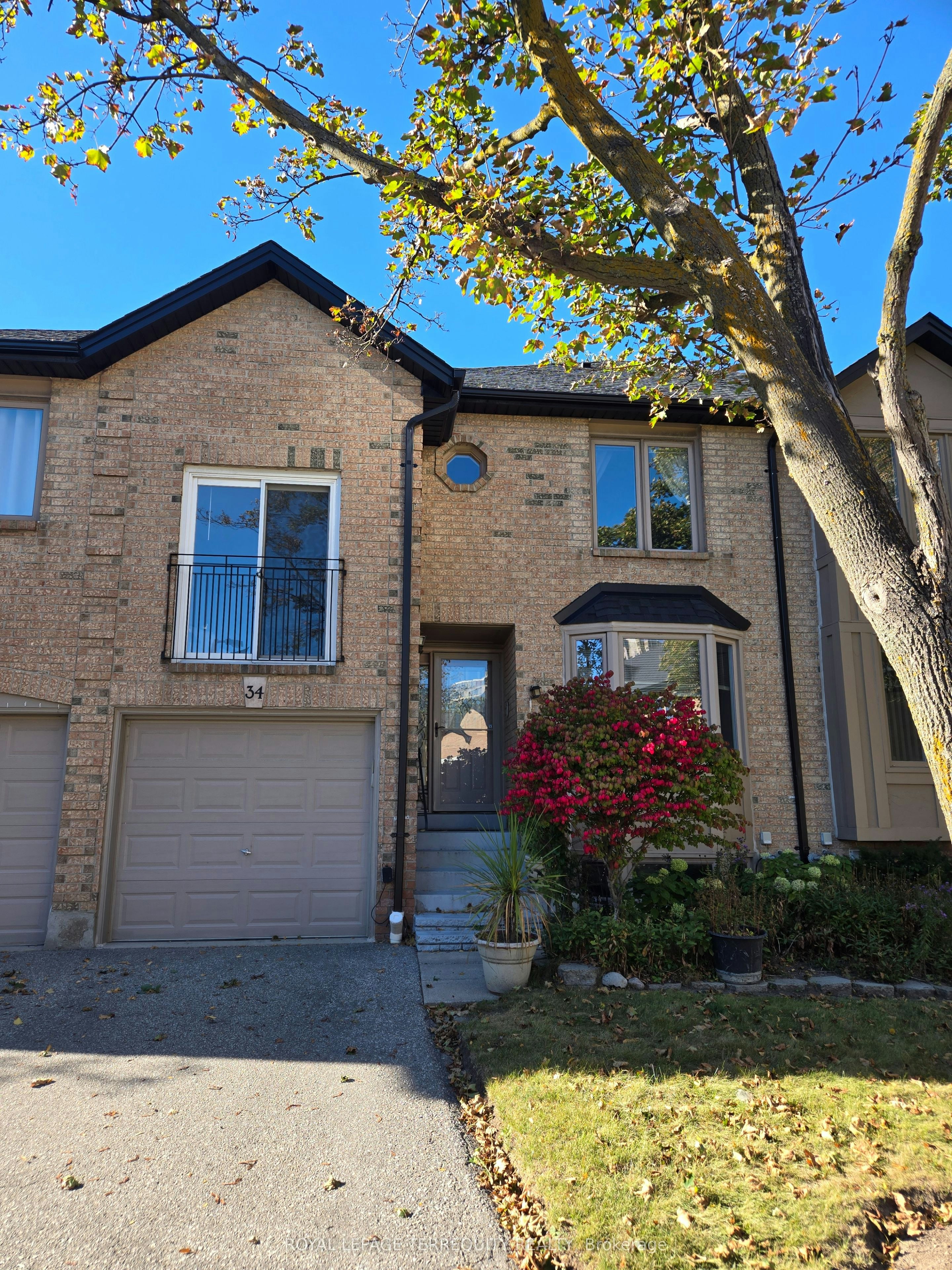 4635 Regents Terrace, Mississauga, ON, L5R 1W9