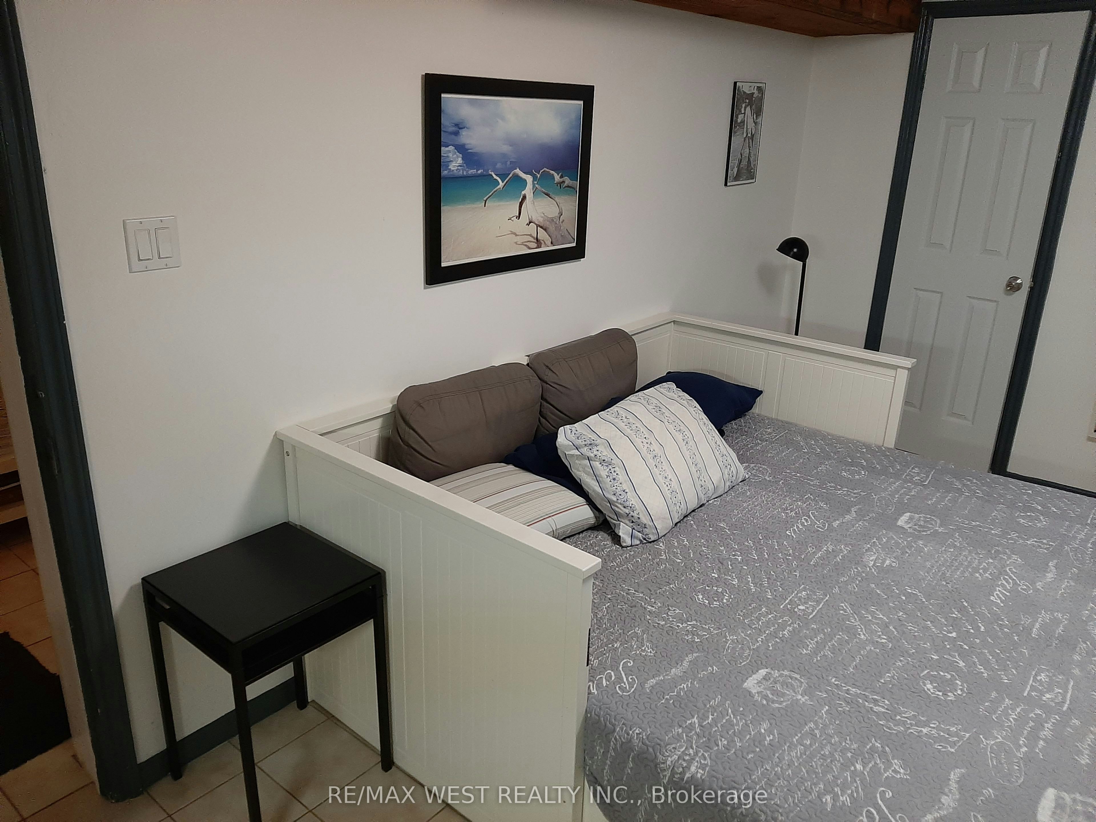 B1-34 Penhurst Avenue, Toronto, ON, M8Y 3A9 - 6