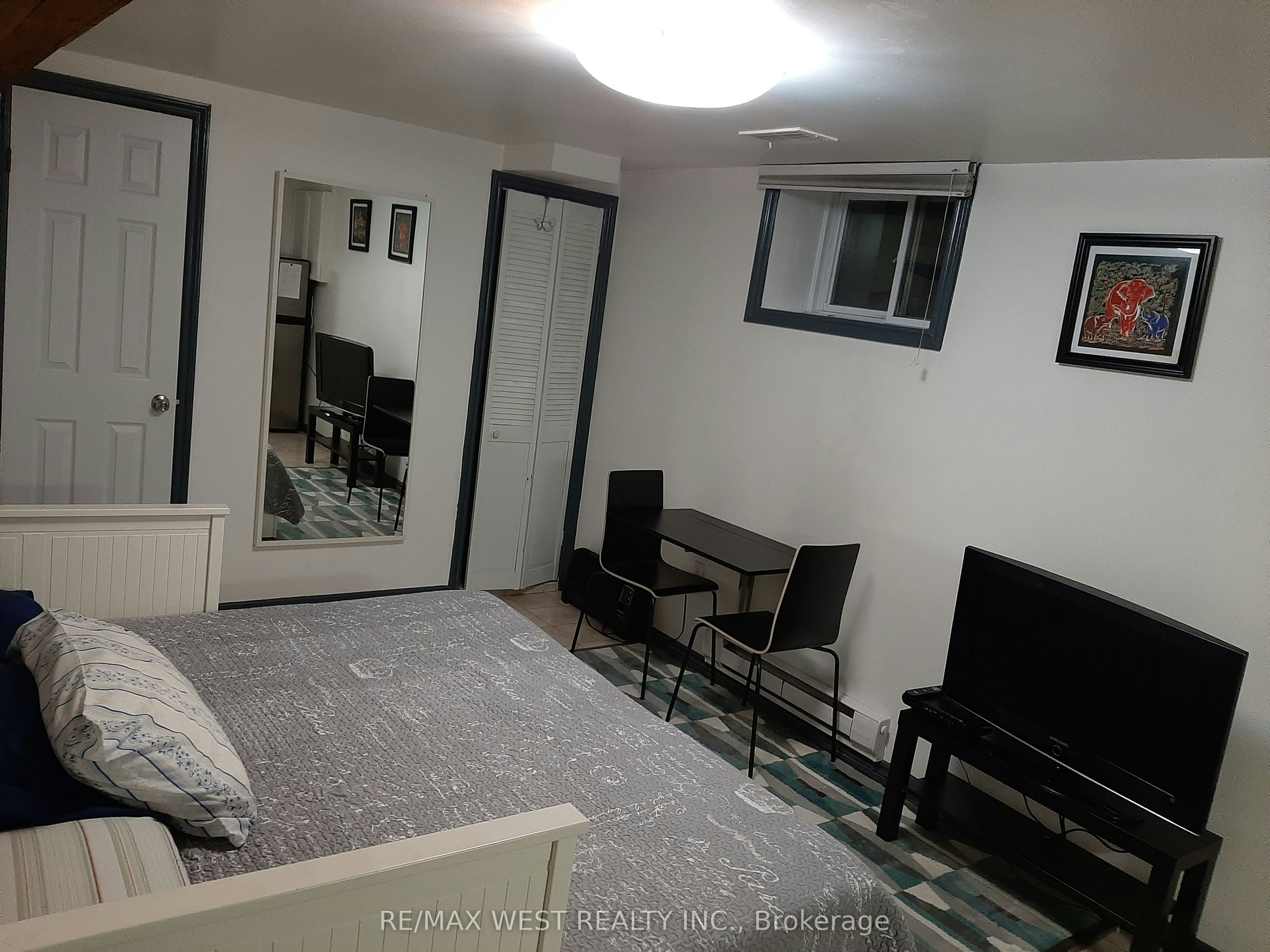 B1-34 Penhurst Avenue, Toronto, ON, M8Y 3A9 - 5