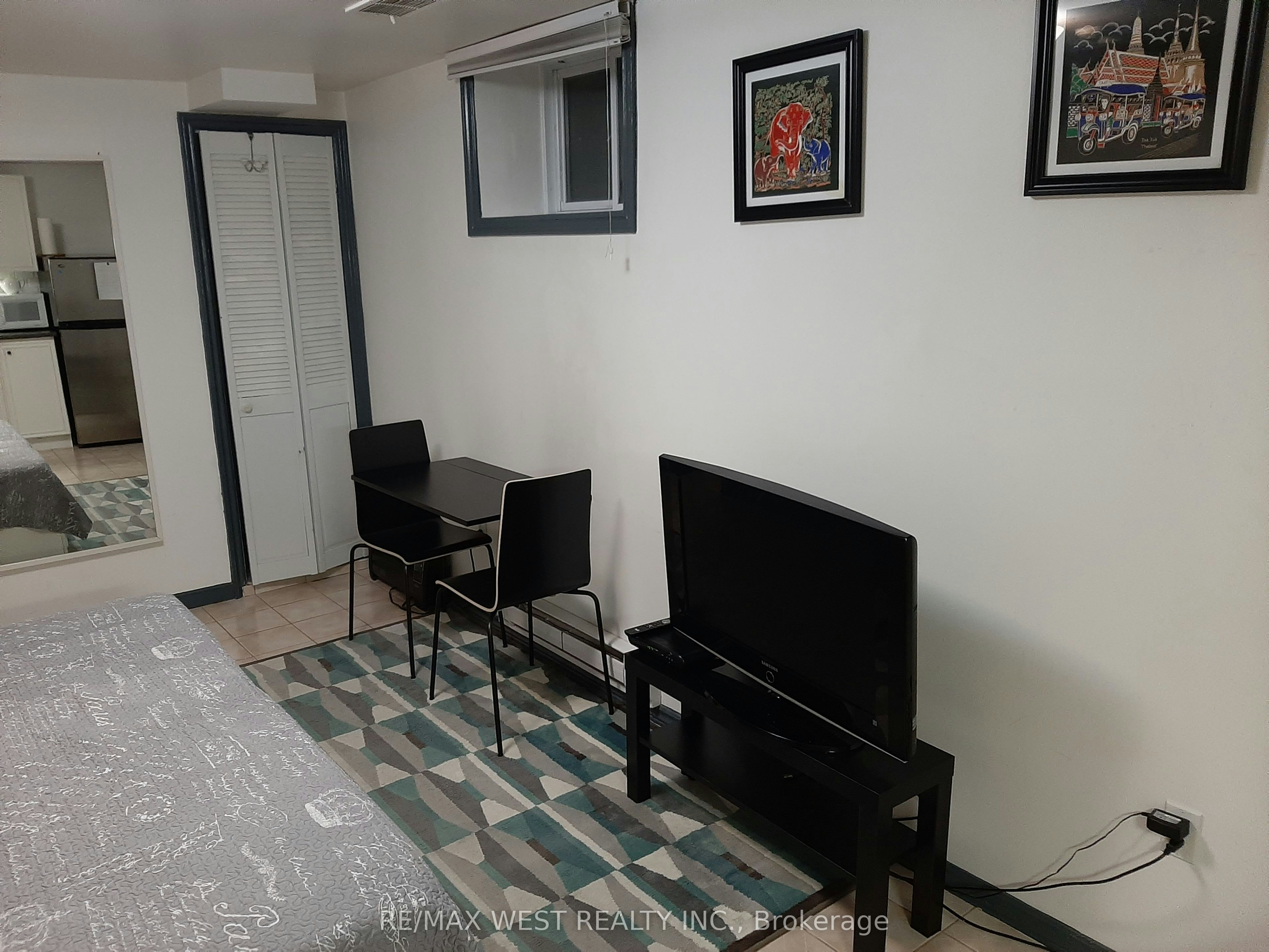 B1-34 Penhurst Avenue, Toronto, ON, M8Y 3A9 - 8
