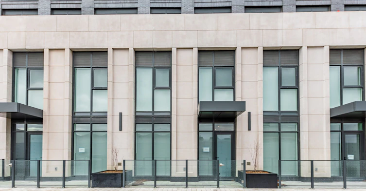 TH104-5 York Garden Way, Toronto, ON, M6A 2V1 - 18
