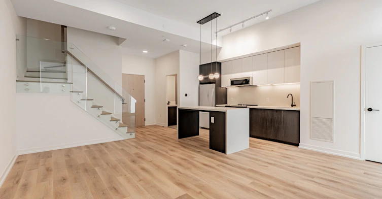 TH104-5 York Garden Way, Toronto, ON, M6A 2V1 - 5