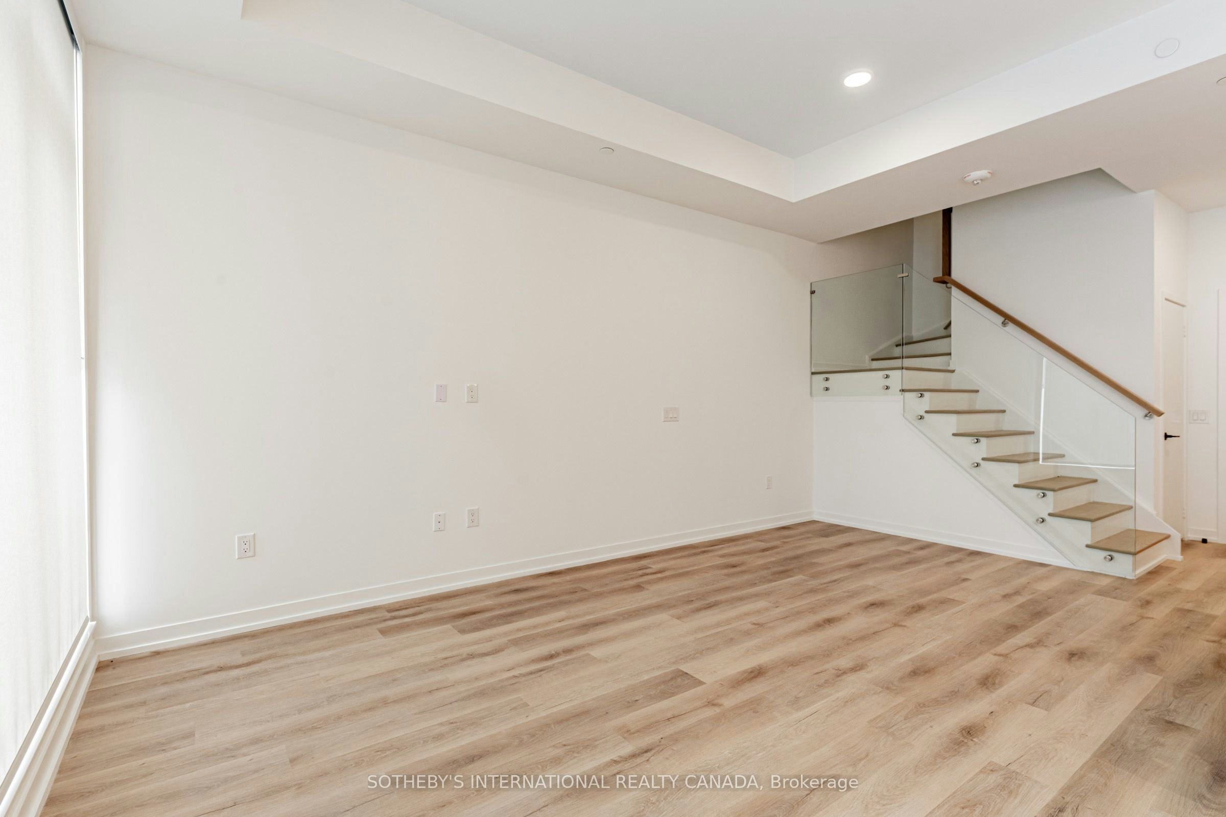 TH104-5 York Garden Way, Toronto, ON, M6A 2V1 - 6