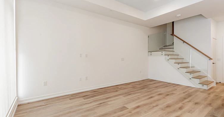 TH104-5 York Garden Way, Toronto, ON, M6A 2V1 - 6