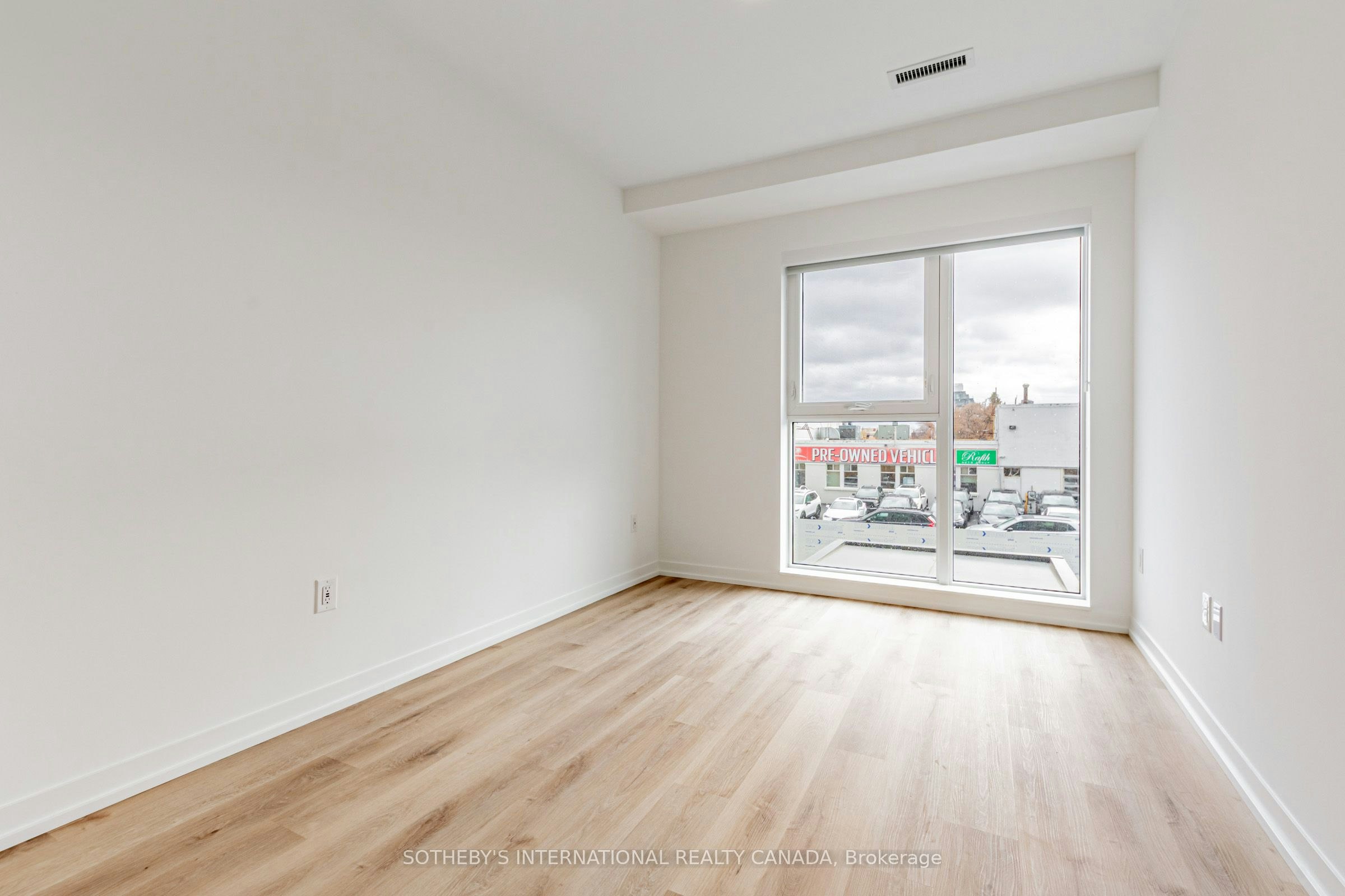 TH104-5 York Garden Way, Toronto, ON, M6A 2V1 - 11