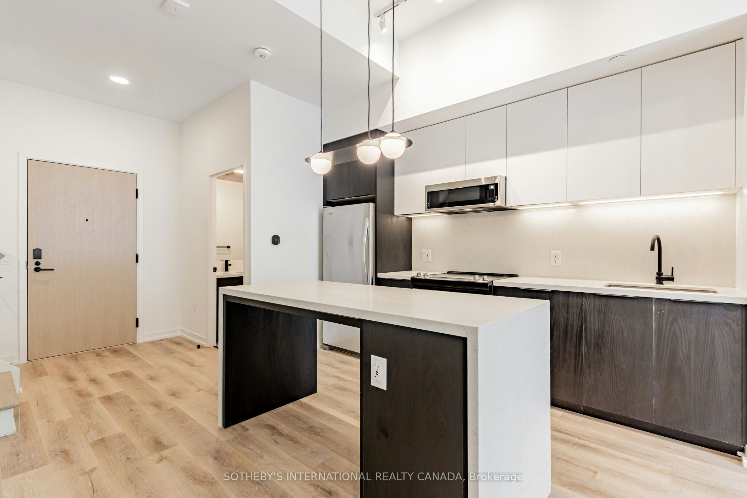 TH104-5 York Garden Way, Toronto, ON, M6A 2V1 - 3