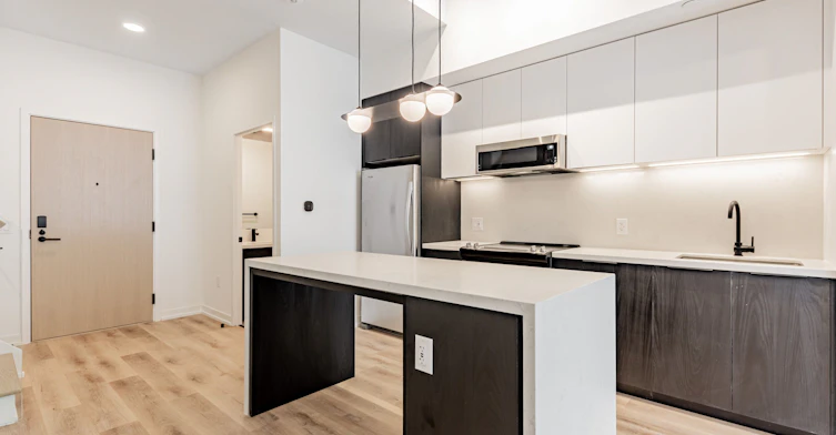 TH104-5 York Garden Way, Toronto, ON, M6A 2V1 - 3