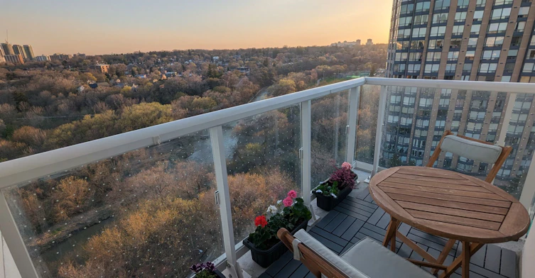 1106-10 Wilby Crescent, Toronto, ON, M9N 0B6 - 2