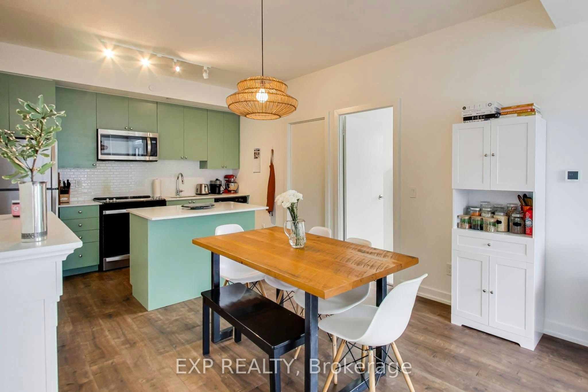 1106-10 Wilby Crescent, Toronto, ON, M9N 0B6 - 12