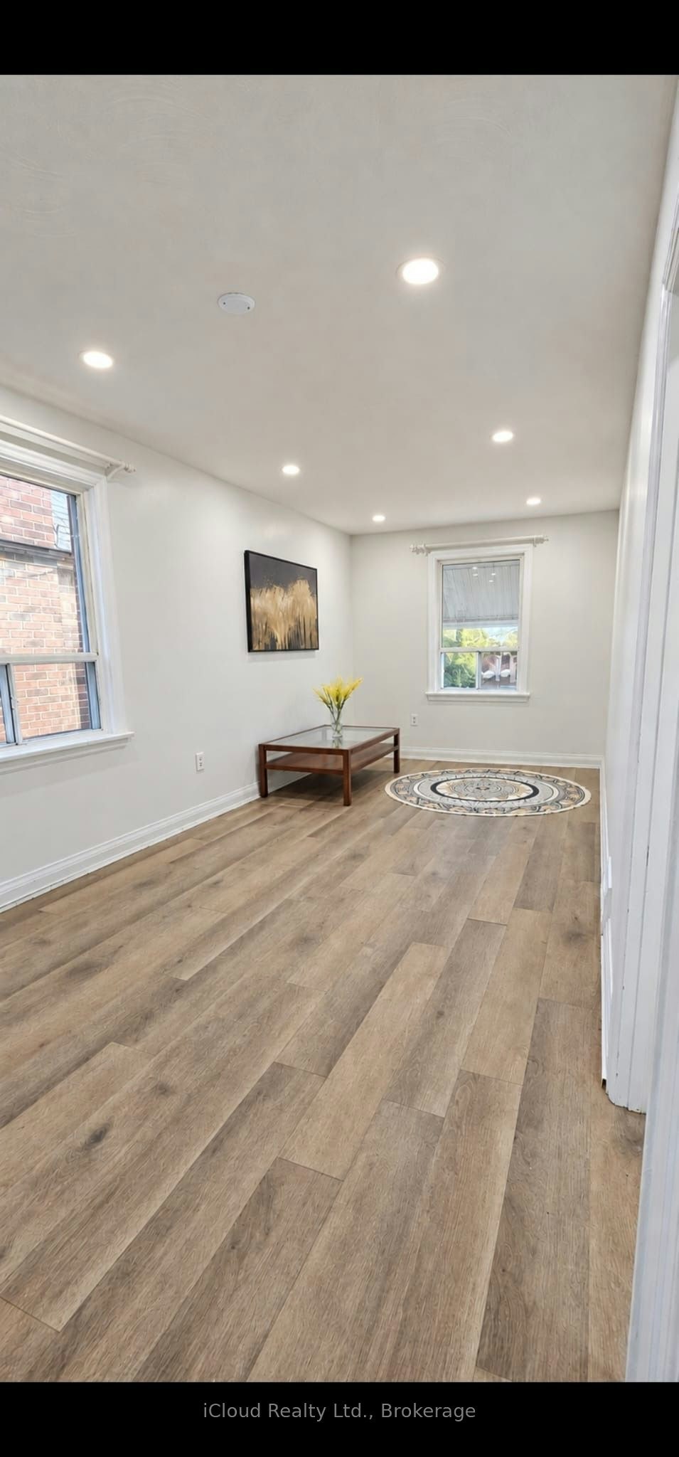 Upper-27 Inchcliffe Crescent, Toronto, ON, M9P 2N2 - 3