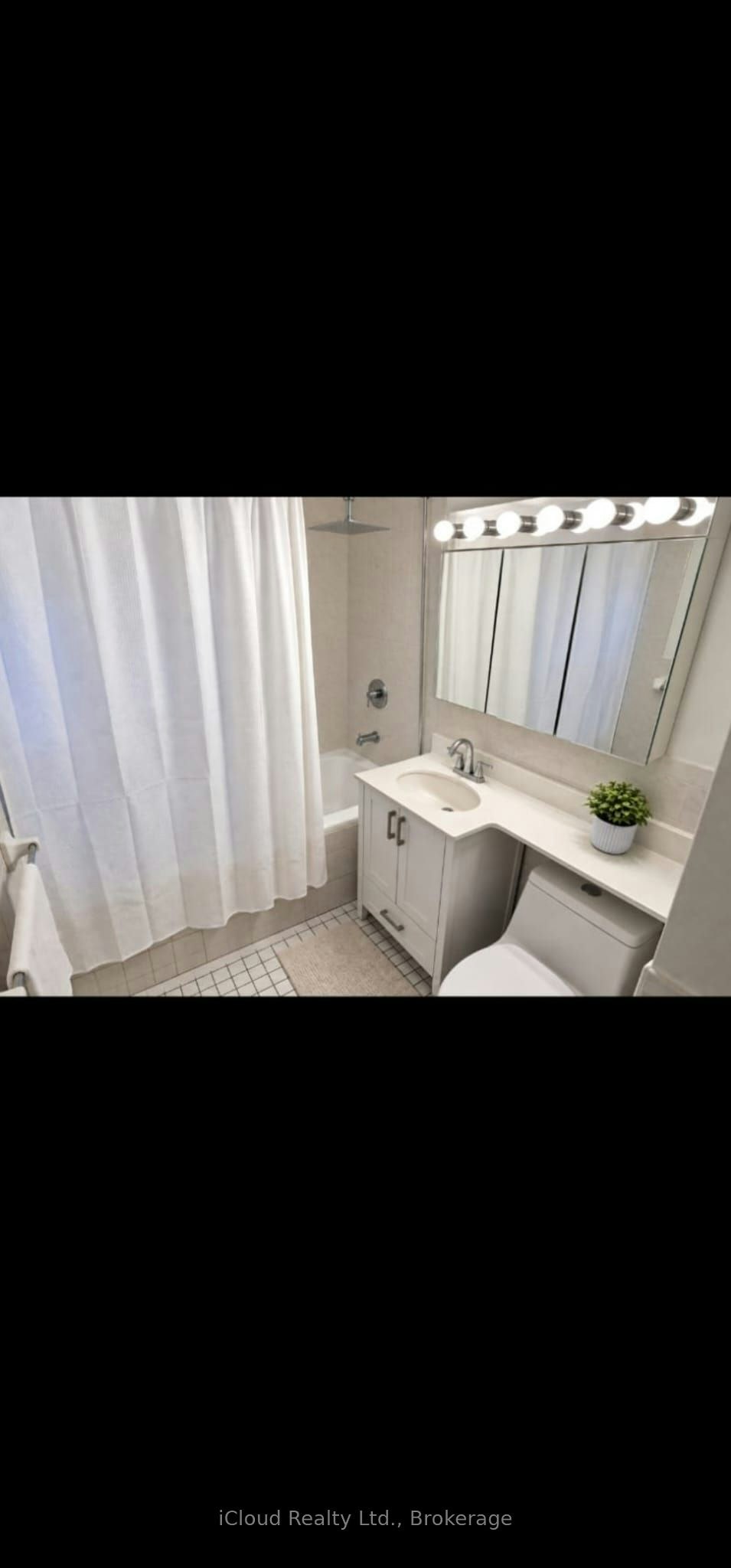 Upper-27 Inchcliffe Crescent, Toronto, ON, M9P 2N2 - 12