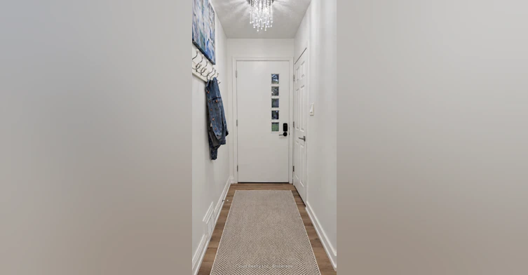 Upper-27 Inchcliffe Crescent, Toronto, ON, M9P 2N2 - 2