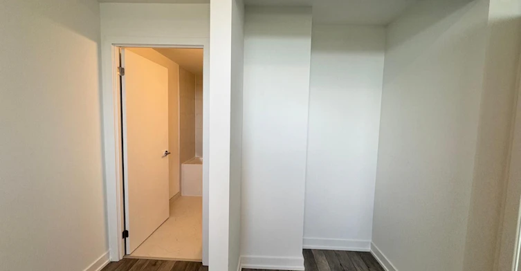 622-1005 Dundas Street E, Oakville, ON, L6H 8C7 - 2