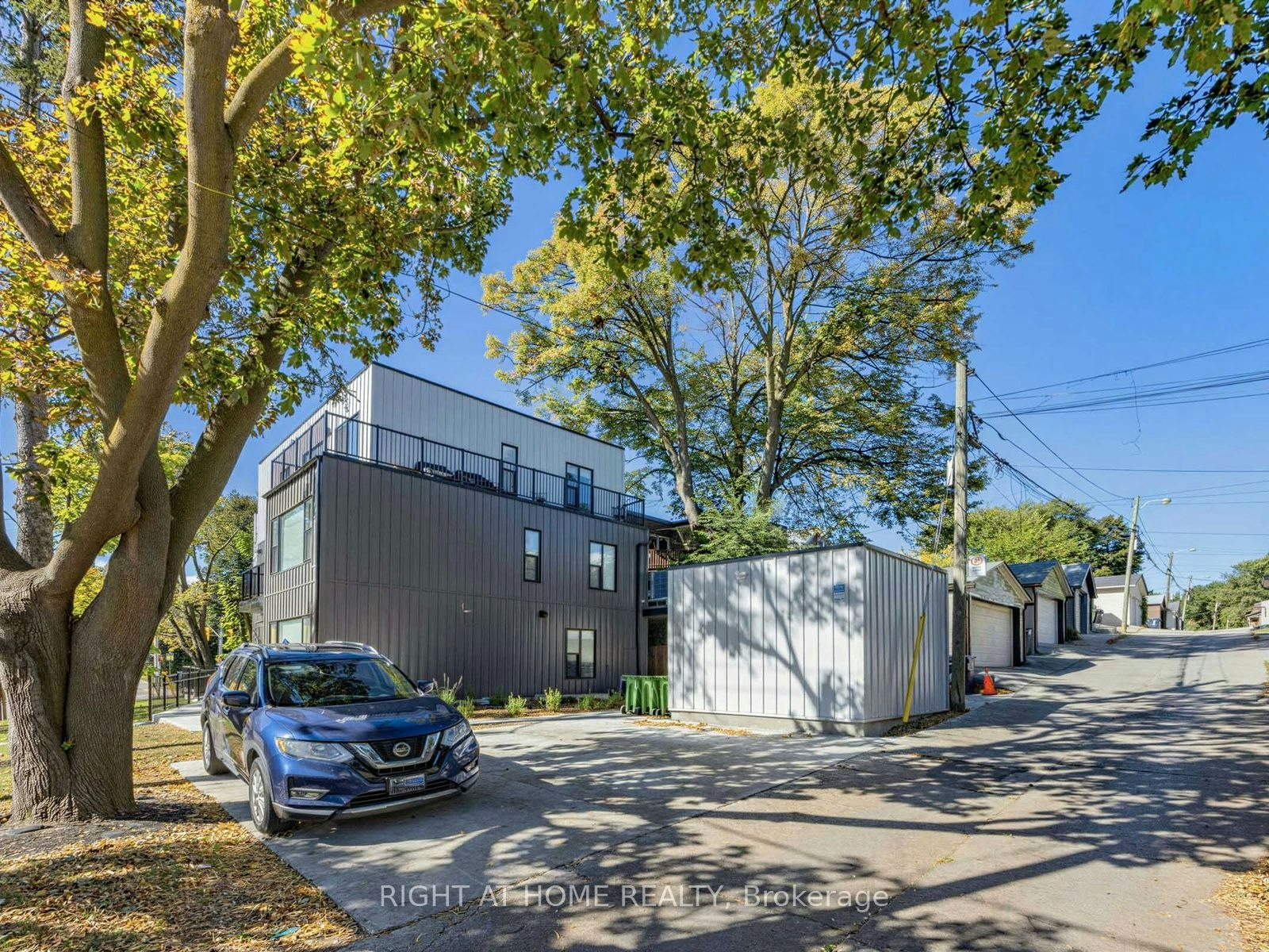 9-148 Glenlake Avenue, Toronto, ON, M6P 1E7 - 25