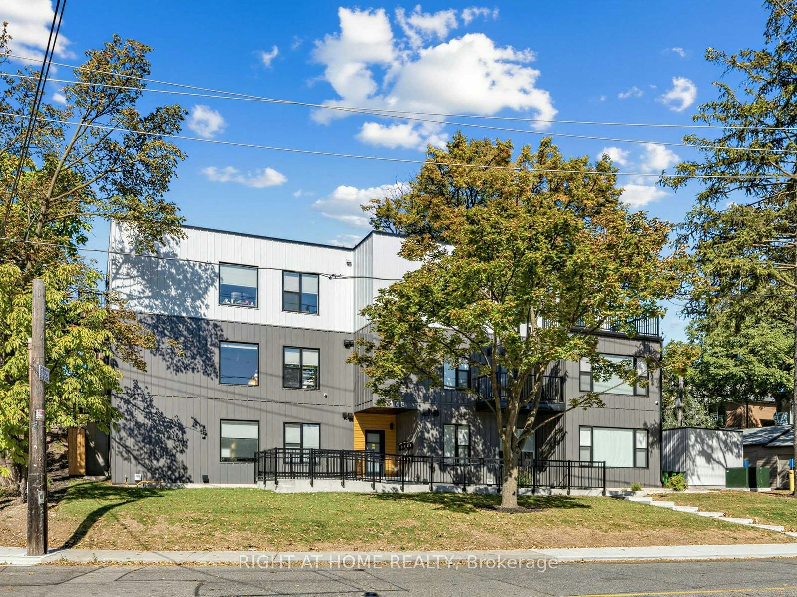 9-148 Glenlake Avenue, Toronto, ON, M6P 1E7 - 23