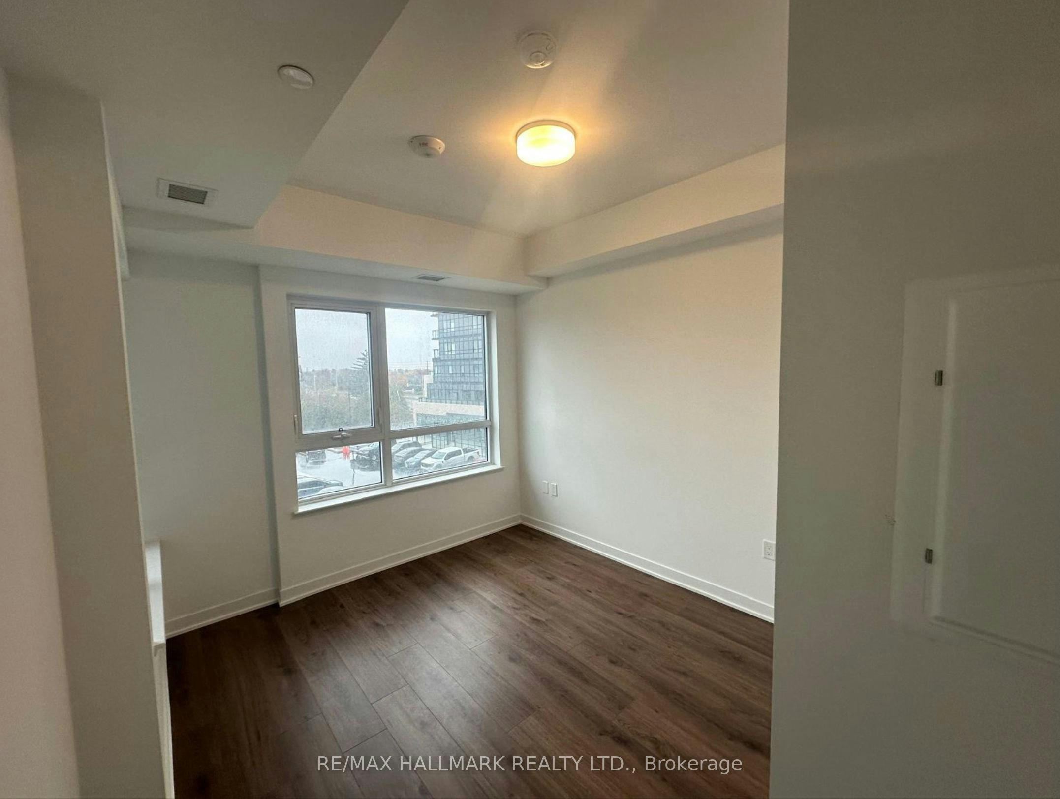 330-395 Dundas Street W, Oakville, ON, L6M 5R8 - 12