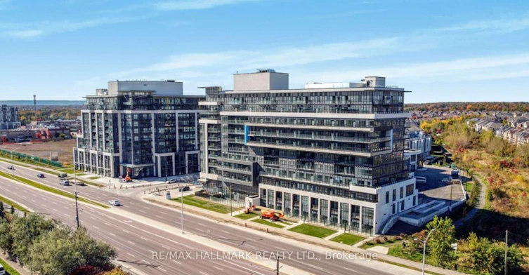 330-395 Dundas Street W, Oakville, ON, L6M 5R8