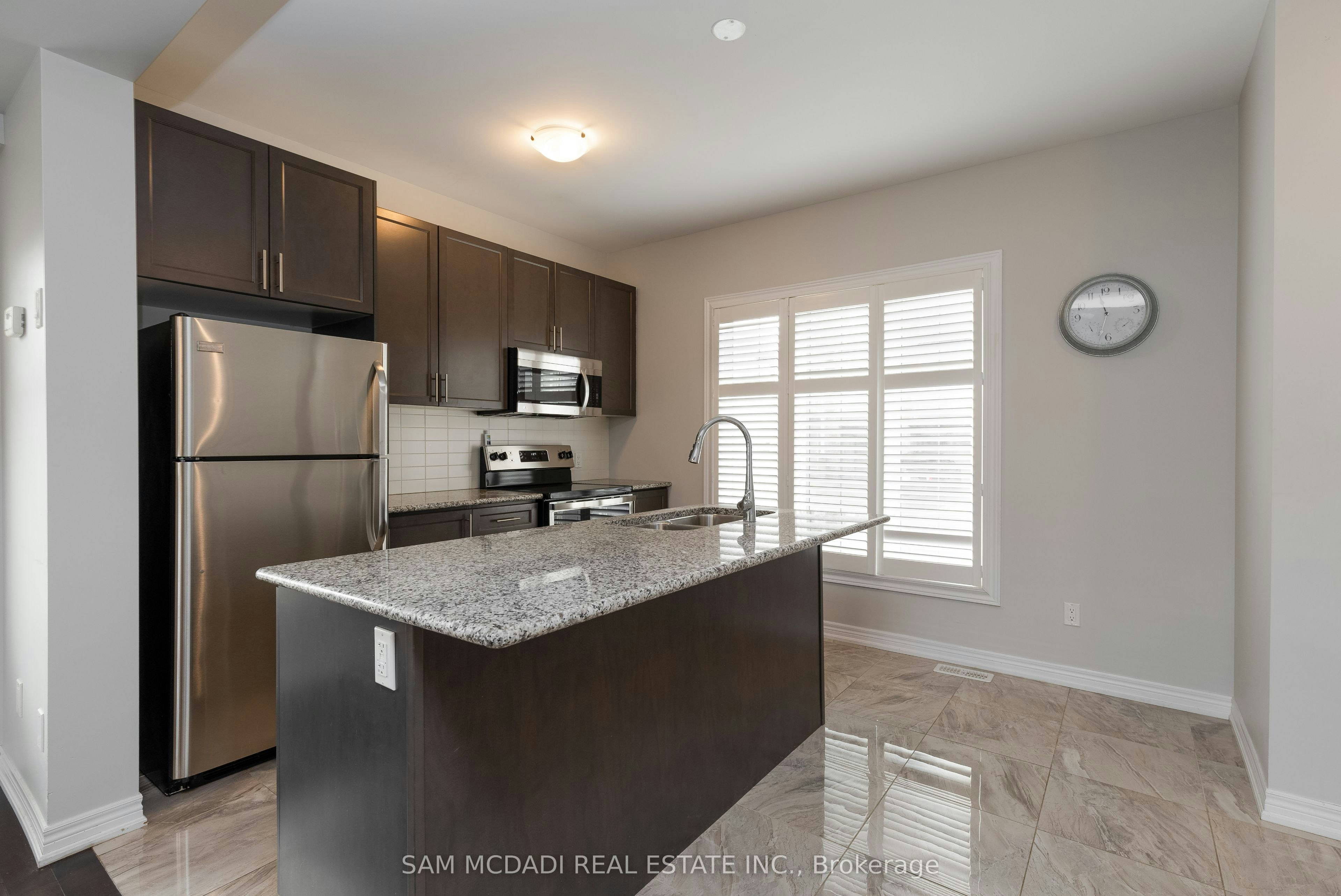 2314 Natasha Circle, Oakville, ON, L6M 0L1 5