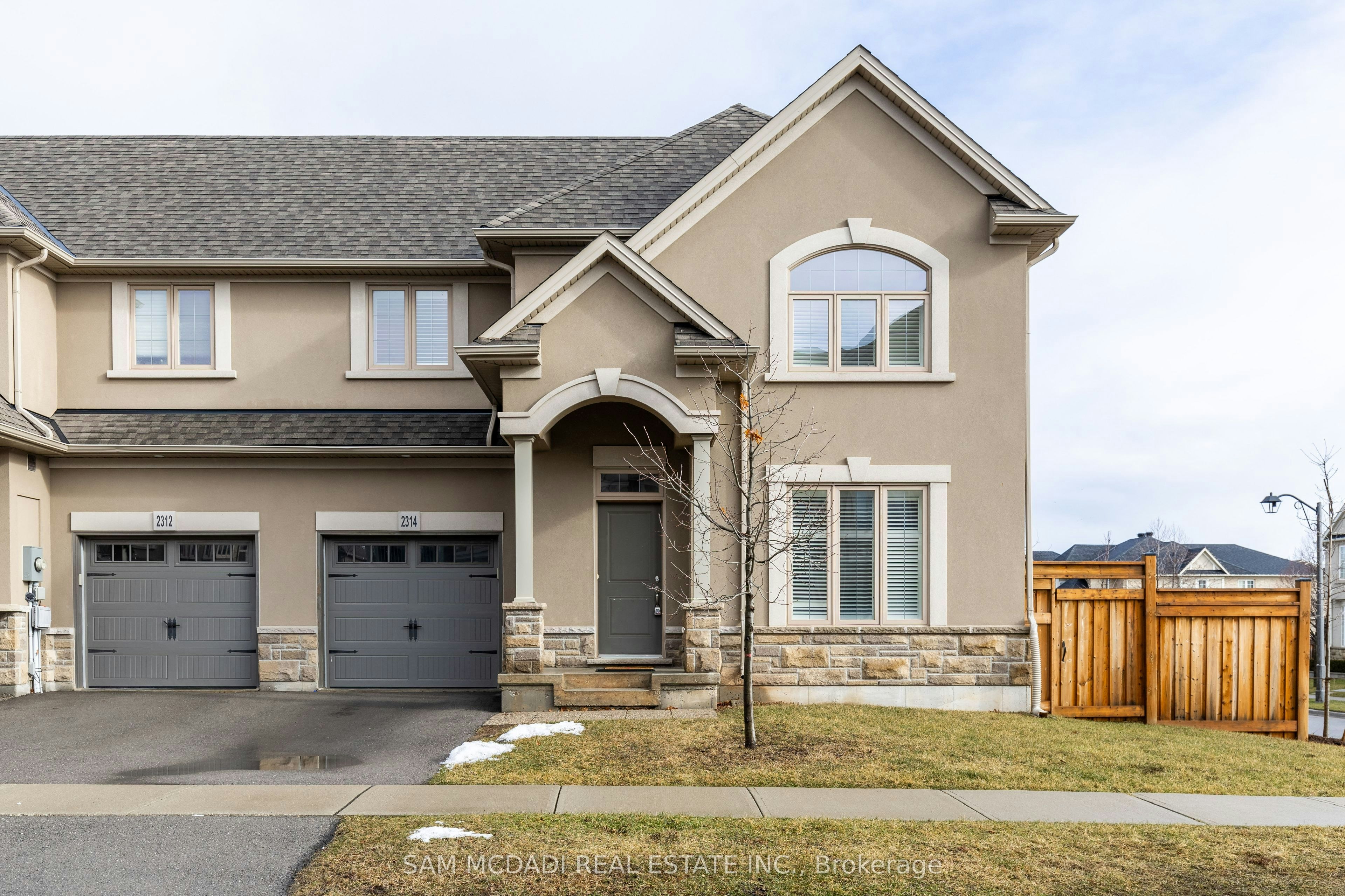 2314 Natasha Circle, Oakville, ON, L6M 0L1 1